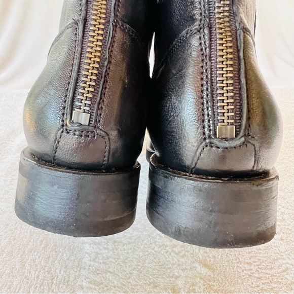 FRYE VERONICA BLACK MOTO ENGINEER SHORT LEATHER BUCKLE BOOTS SIZE 8 - Picture 8 of 11